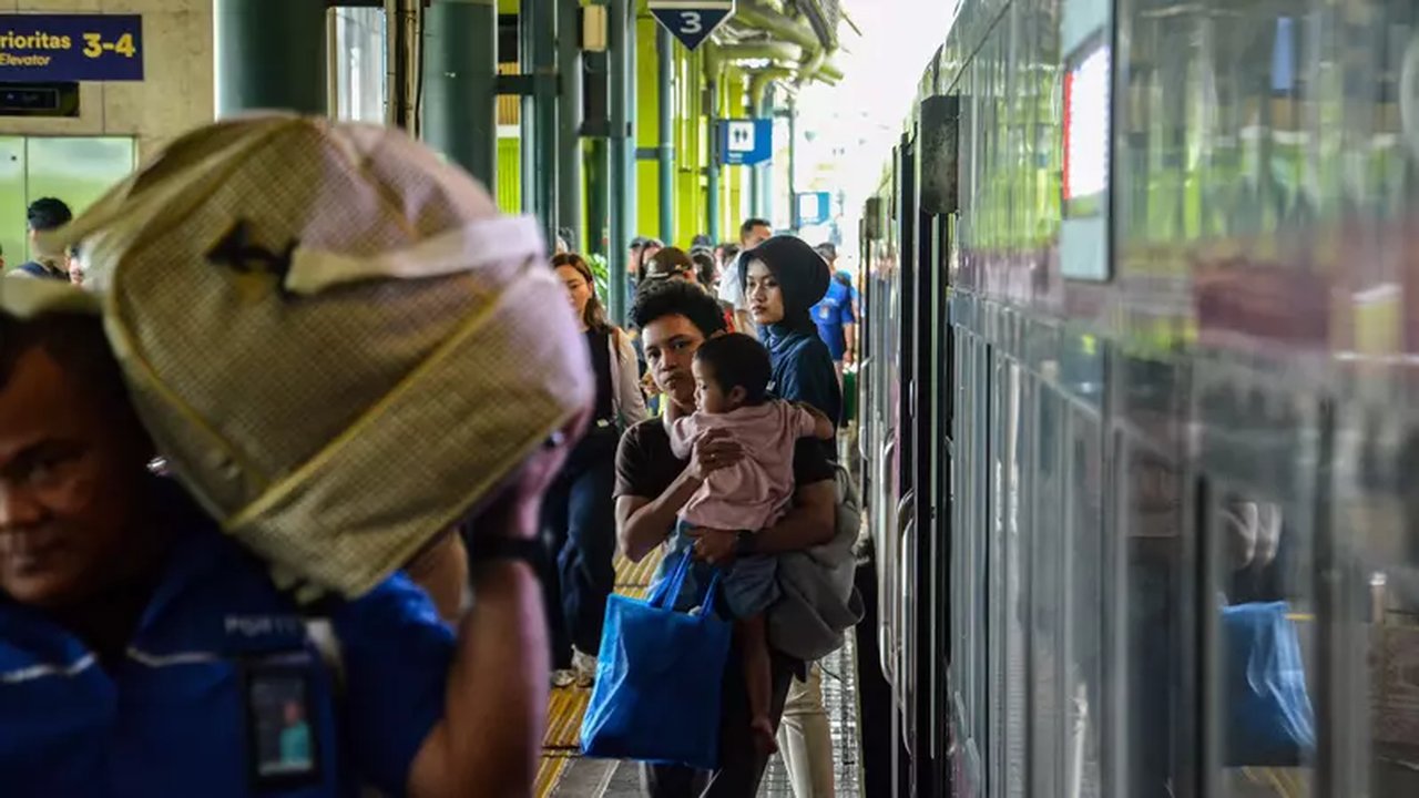 Menhub Perkuat Konektivitas Jakarta Lewat Beautifikasi Gambir dan Pengembangan TOD